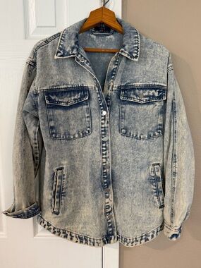 Iris Vintage Wash Denim Jacket - Light Blue IRIS